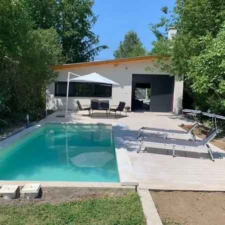 Holiday home Tallian *
